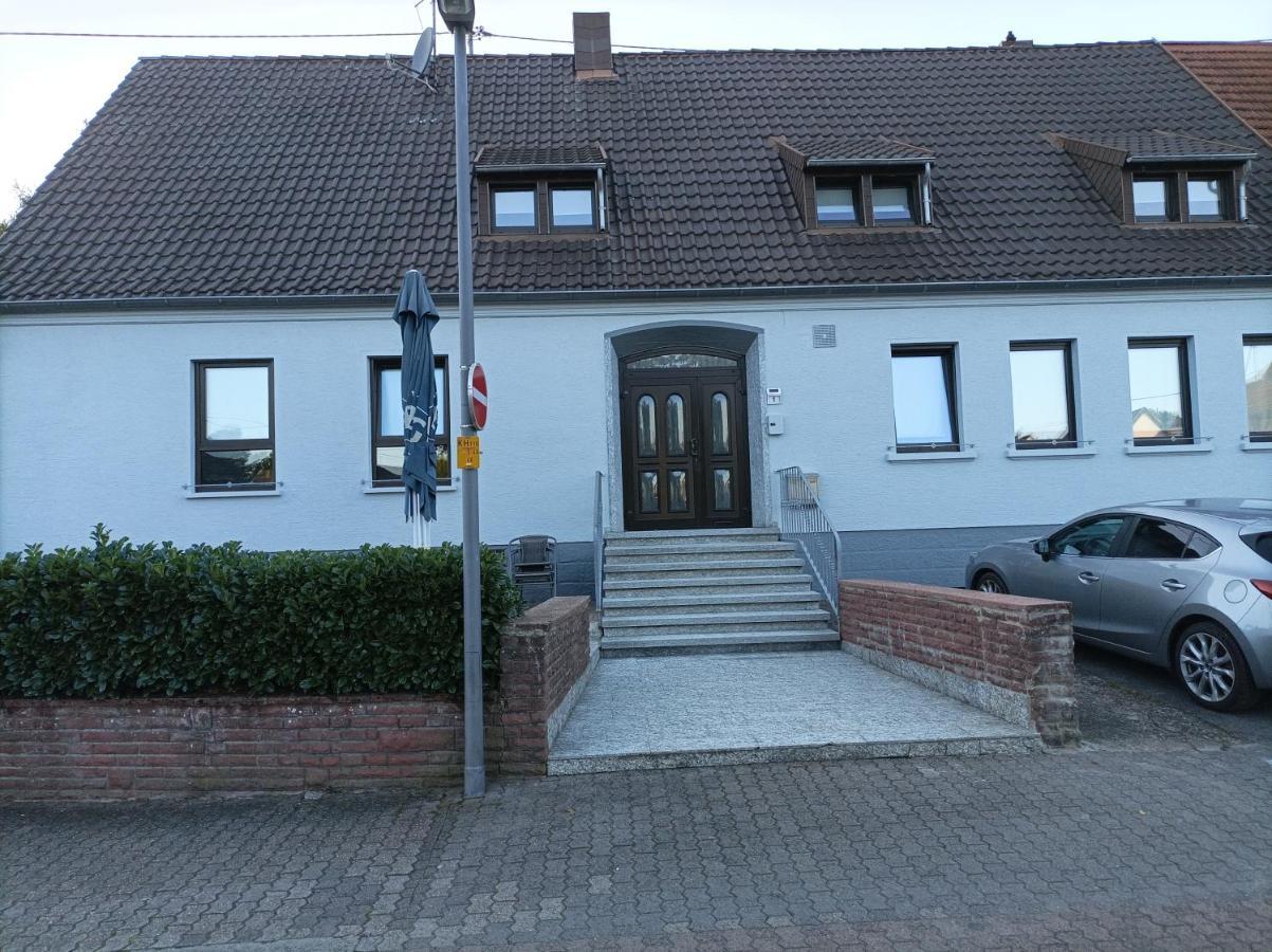 Gaststaette Molitor Apartment Saarlouis Ngoại thất bức ảnh