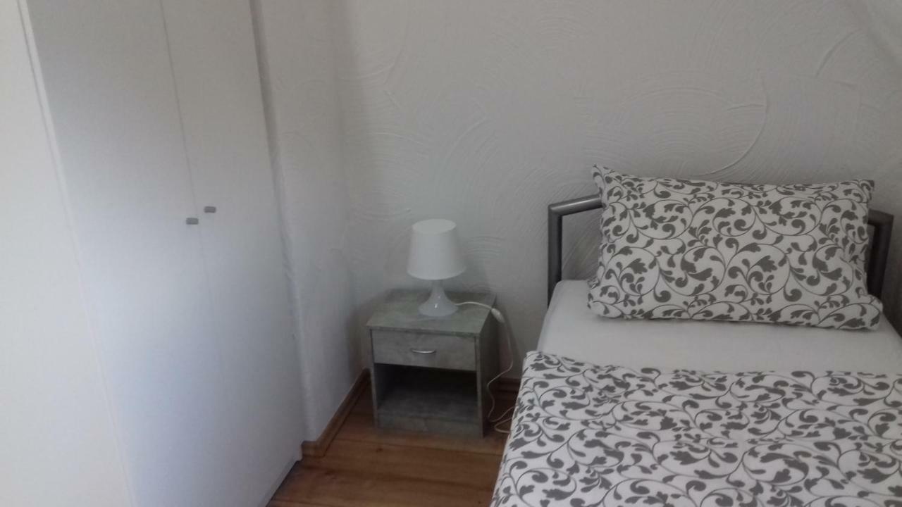 Gaststaette Molitor Apartment Saarlouis Ngoại thất bức ảnh